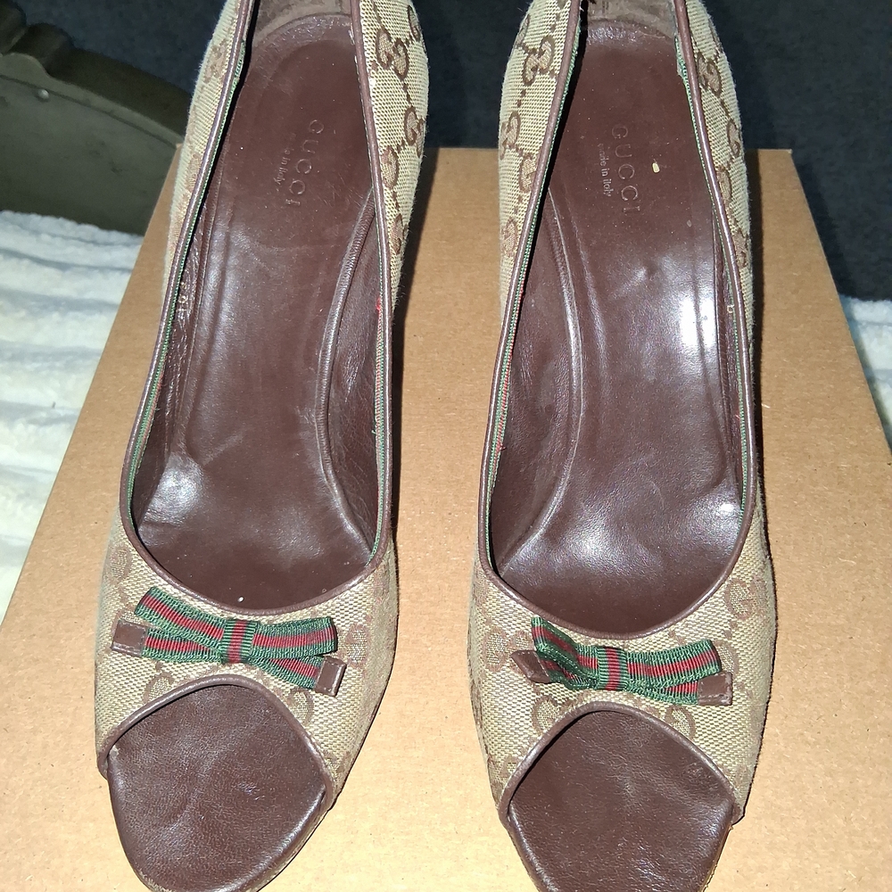 Gucci Women's Brown Peep-Toe Heels